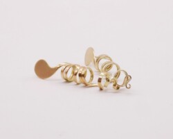 Ribbon earrings